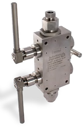 Ball Valve Double Block & Bleed (1034 bar) 6DB Series(L8) 6DB 10 (10,000 psi) HT M4