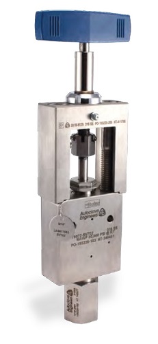 Needle Valve Yoke Series: Large Bore, Reduced Torque 15,000 psi, 43,000 psi, 50,000 psi1 07 9 15Y TG